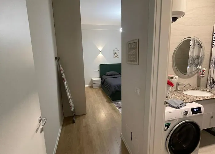 Garden Building Luxury 아파트