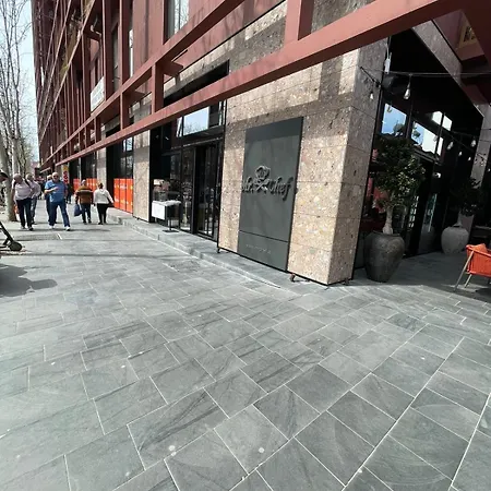 Garden Building Luxury تيرانا