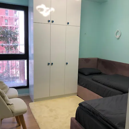 Garden Building Luxury شقة