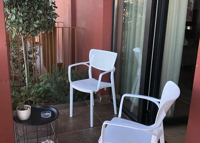 Garden Building Luxury